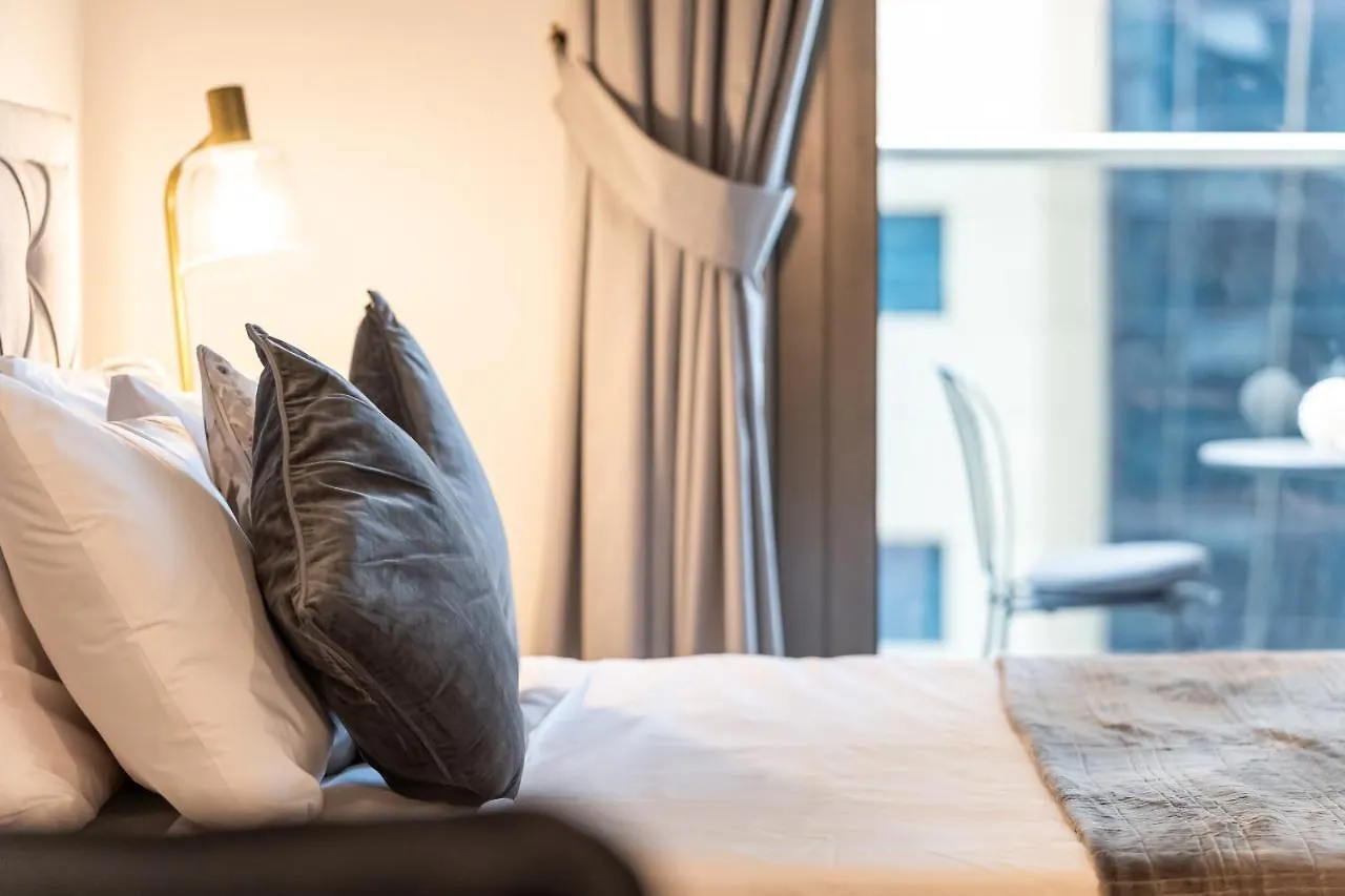 Apartment Higuests - Sparkle Towers 2 Dubai United Arab Emirates